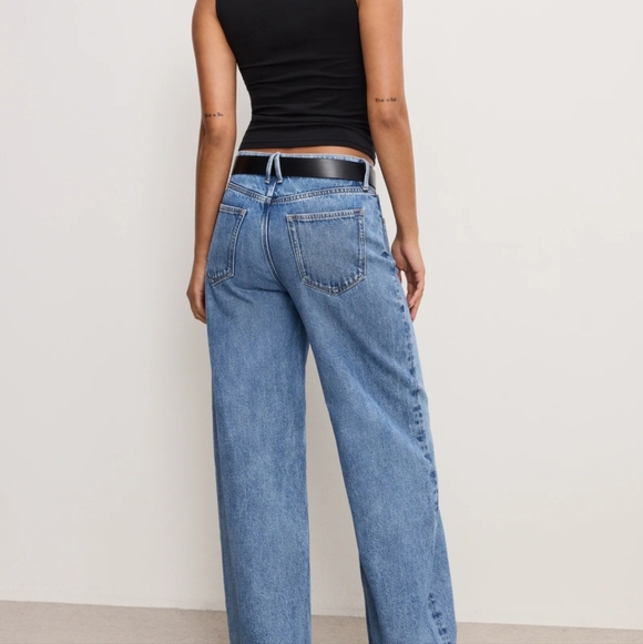 Good American Light Blue Relaxed Baggy Jeans Size 16 Plus / 30.5" Inseam. - Picture 5 of 6